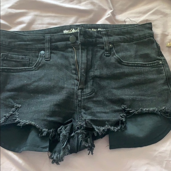 Jean short - Picture 3 of 4